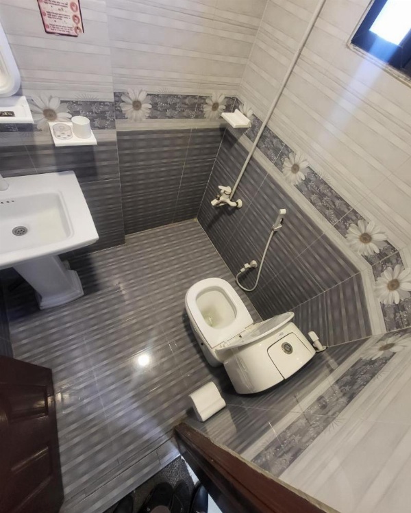 Hotel Rooms DHA image 25
