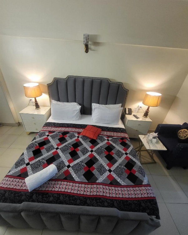 Hotel Rooms DHA image 5